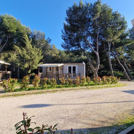 Camping Aux Portes De Cassis Roquefort-la-Bedoule Εξωτερικό φωτογραφία