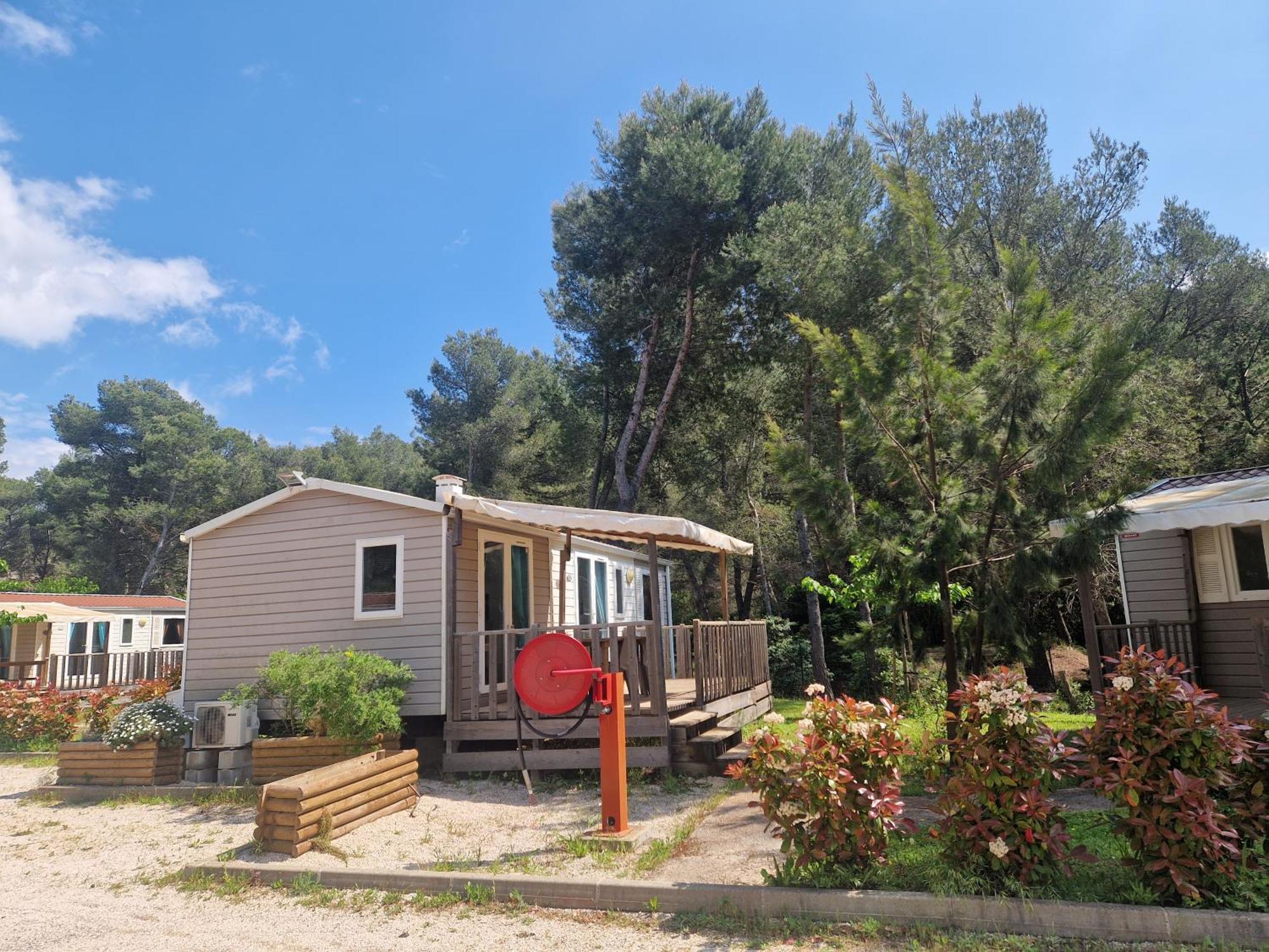 Camping Aux Portes De Cassis Roquefort-la-Bedoule Εξωτερικό φωτογραφία