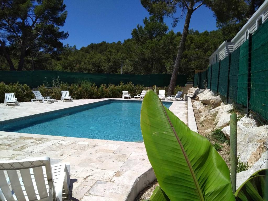 Camping Aux Portes De Cassis Roquefort-la-Bedoule Εξωτερικό φωτογραφία