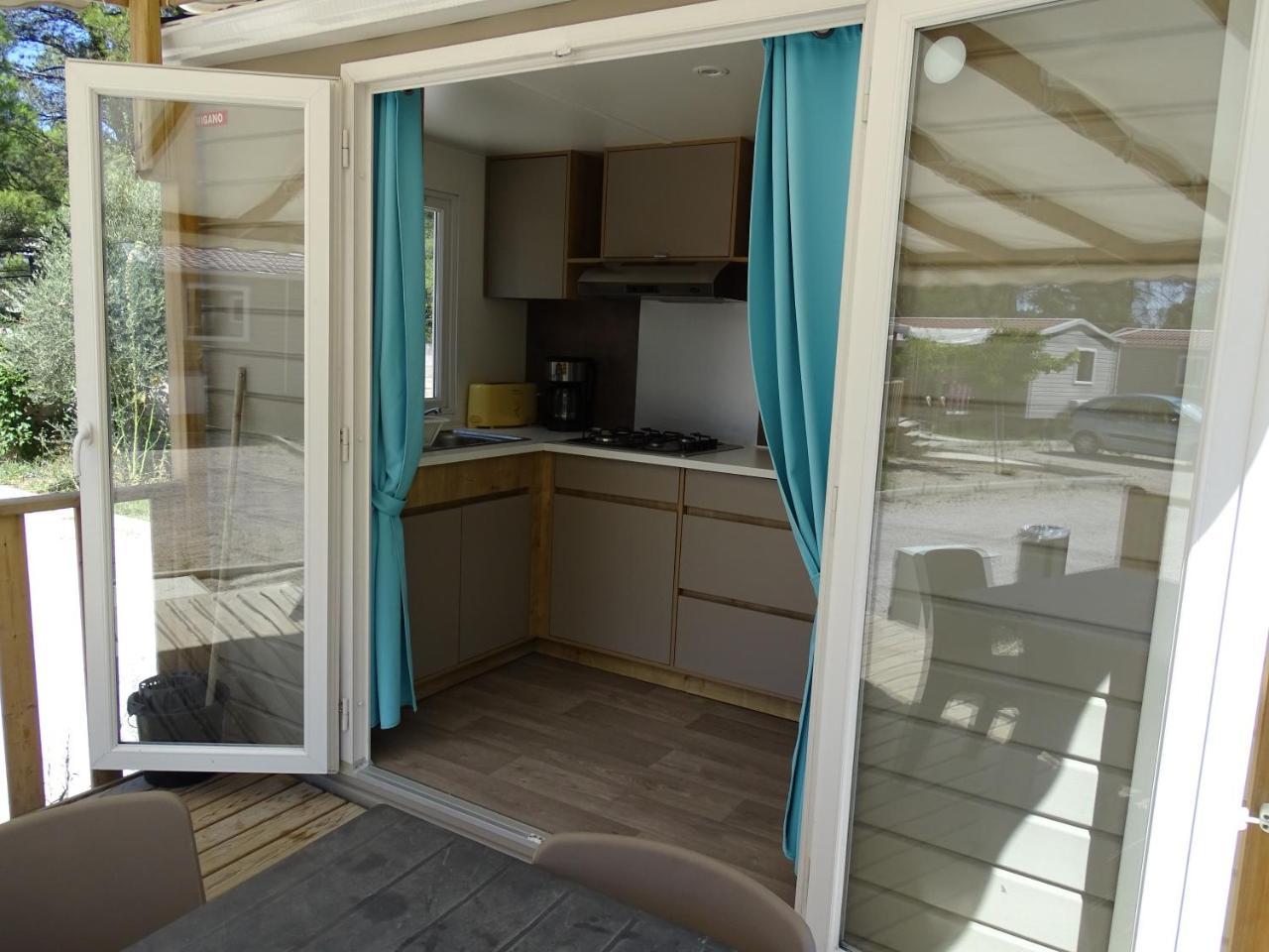 Camping Aux Portes De Cassis Roquefort-la-Bedoule Εξωτερικό φωτογραφία
